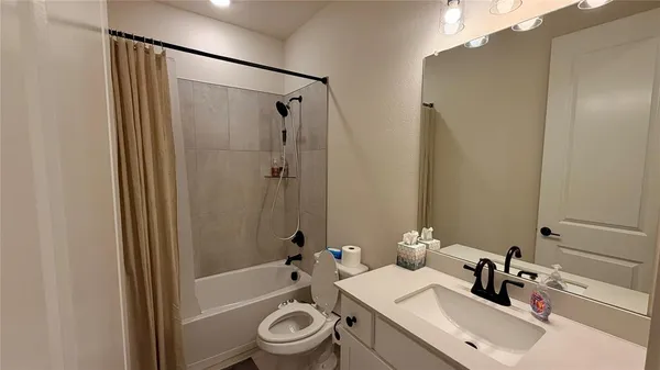 $2,800 | 7217 Ladybug Lane, Aubrey, TX 76227