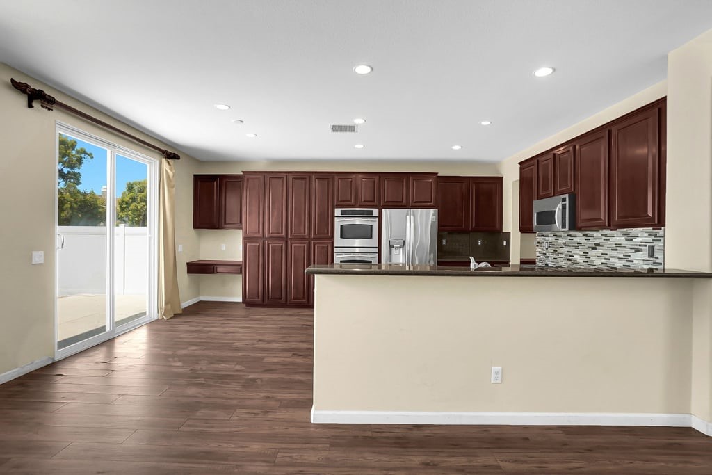 17081 Greentree Drive Riverside, CA 92503 - Photo 14 of 44