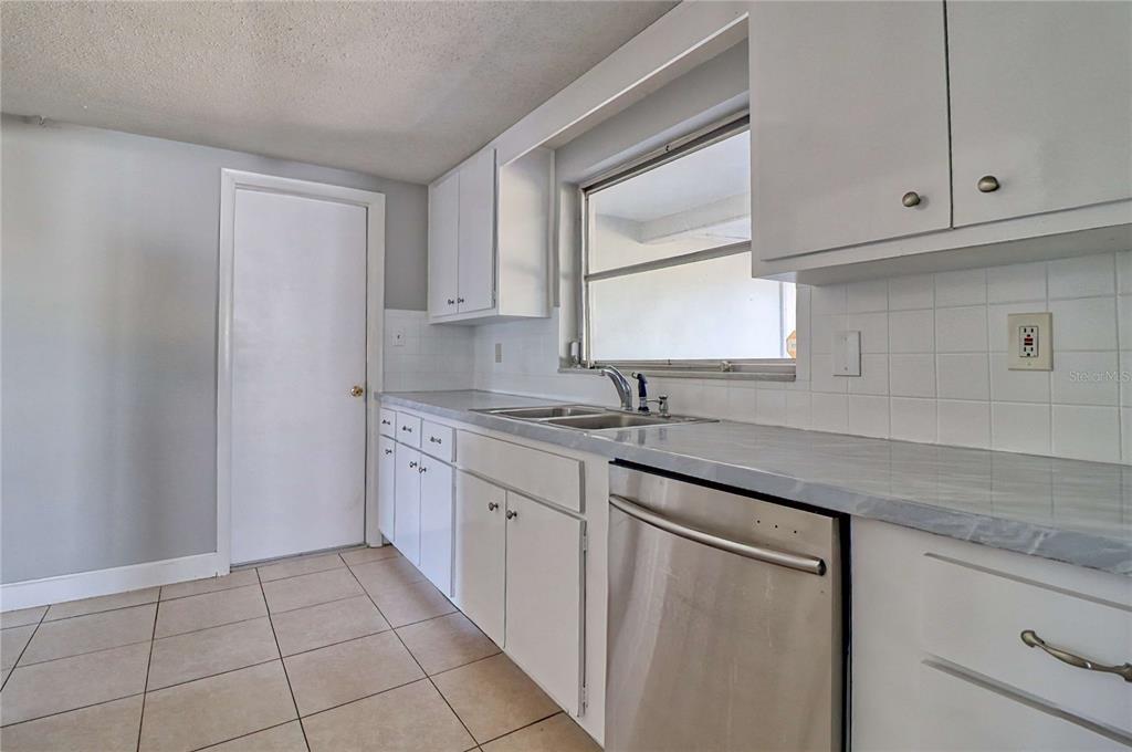 10332 Honeysuckle Lane Port Richey, FL 34668 - Photo 15 of 44