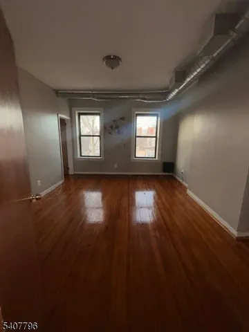 $1,765 | 302 Princeton Avenue, Unit 3, Jersey City, NJ 07305