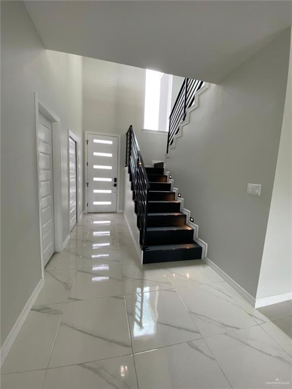 5510 North Crown Point Pharr, TX 78577 - Photo 8 of 14 a view of entryway and hall