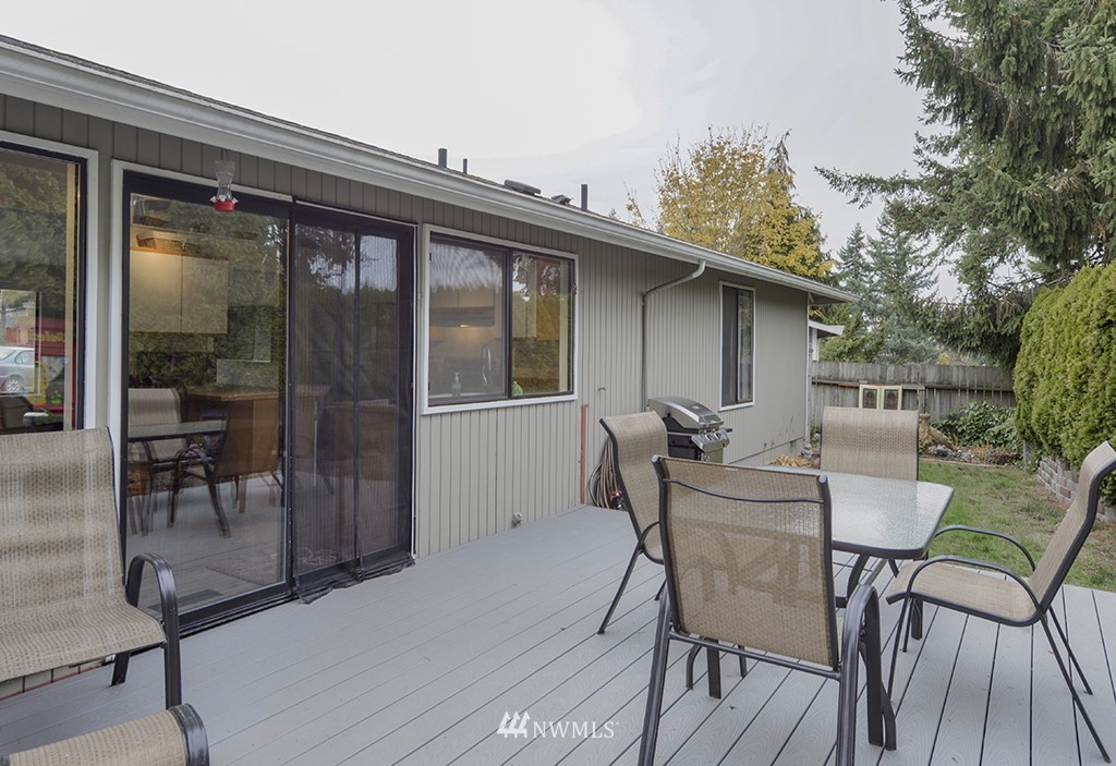 2112 Southeast 20th Court Renton, WA 98055 - Photo 21 of 23 Gallery Image 21