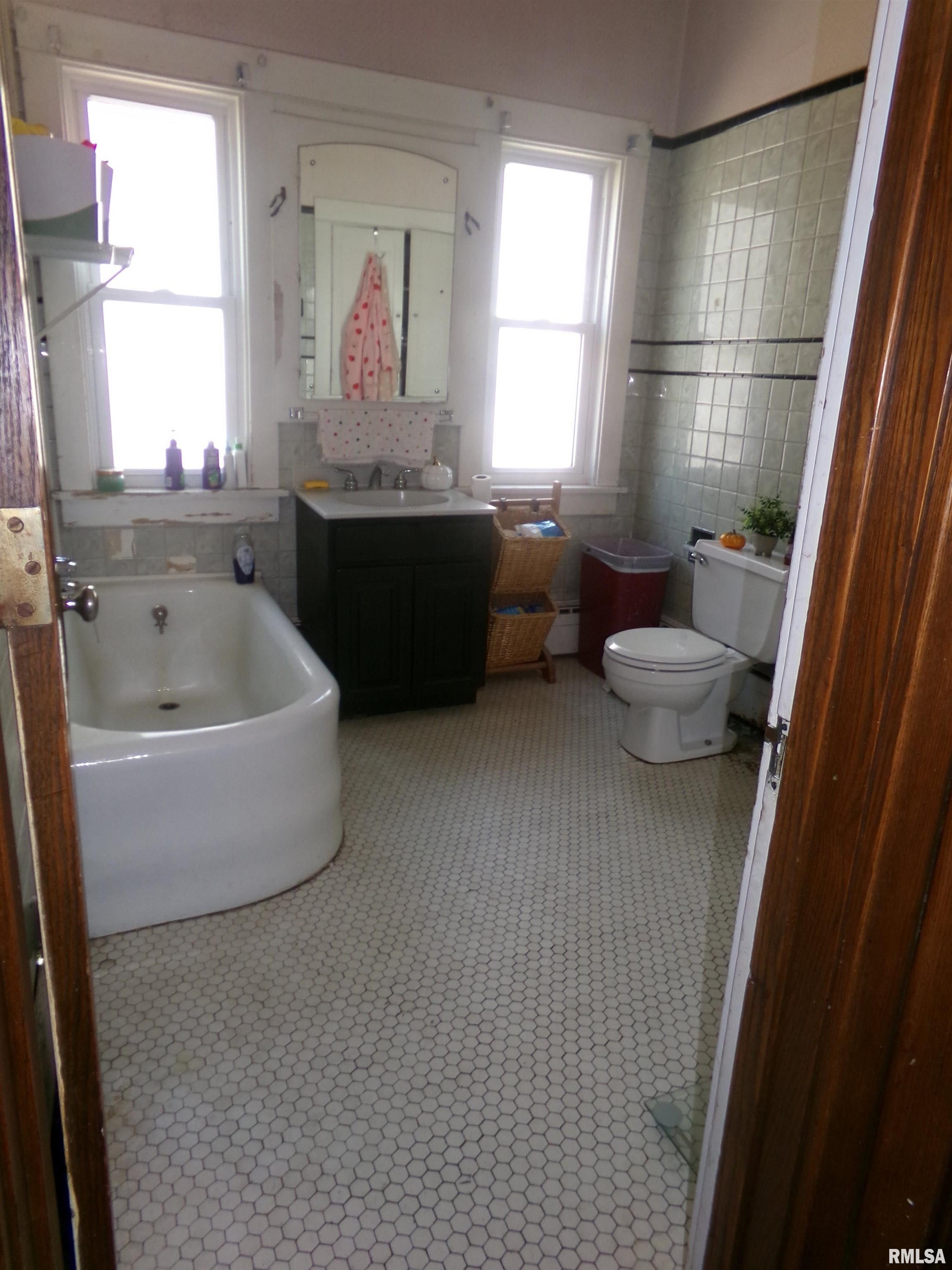 309 West Chestnut Street Canton, IL 61520 - Photo 38 of 49