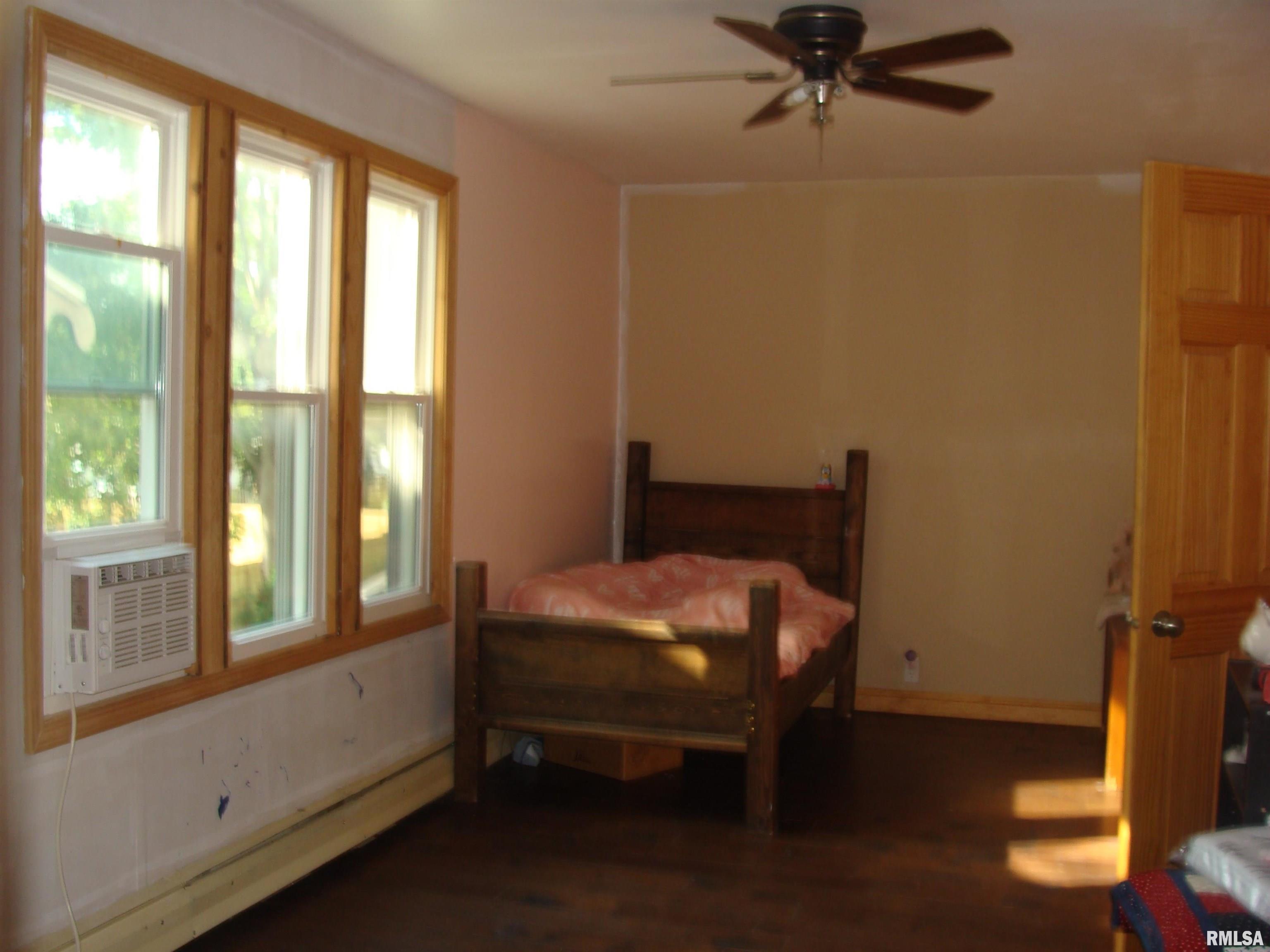 309 West Chestnut Street Canton, IL 61520 - Photo 43 of 49