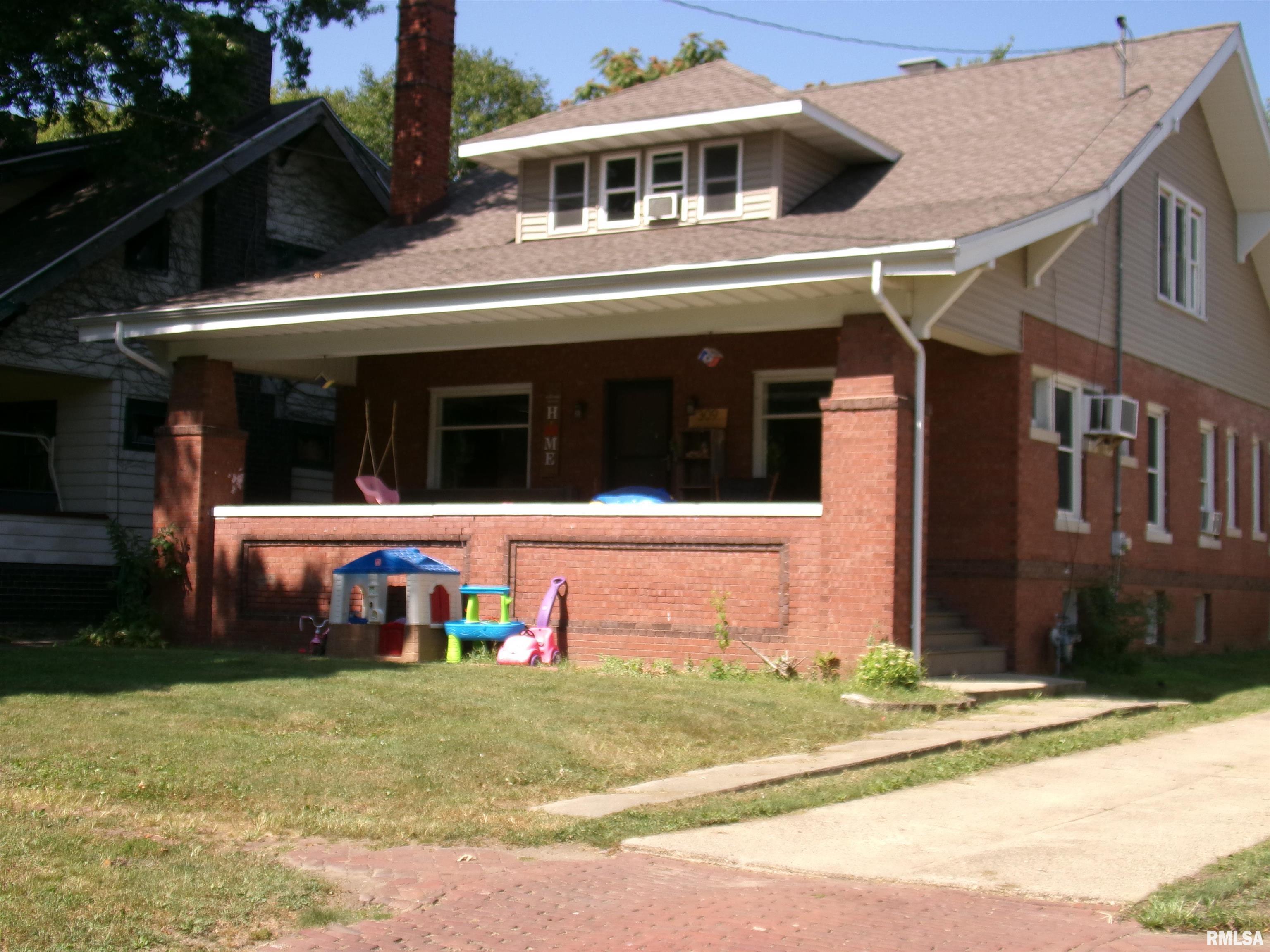 309 West Chestnut Street Canton, IL 61520 - Photo 6 of 49