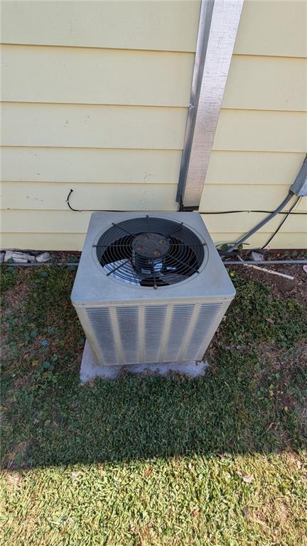 541 Lynmore Circle Macon, GA 31206 - Photo 18 of 18 a view of a sink in a yard