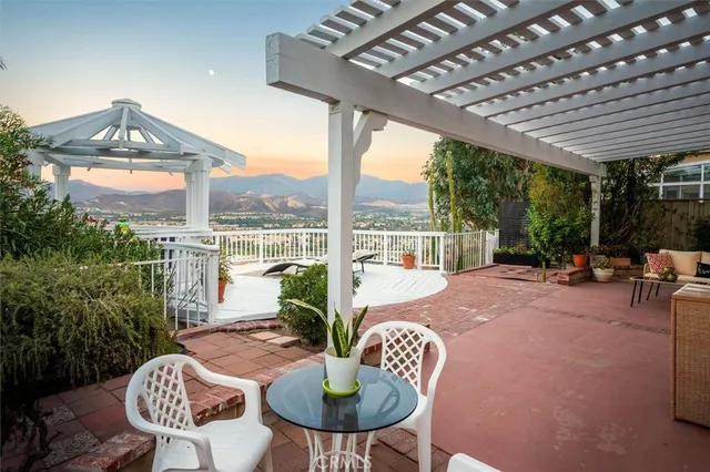 $849,900 | 18517 Himalayan Court, Canyon Country, CA 91351