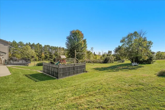 $699,900 | 1295 110th Avenue, Roberts, WI 54023