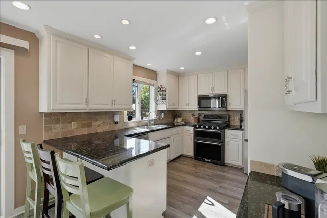 $699,900 | 1295 110th Avenue, Roberts, WI 54023