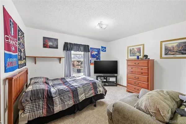 $735,000 | 1051 Pawnee Parkway, Elizabeth, CO 80107