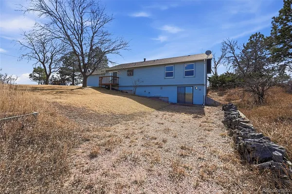 $735,000 | 1051 Pawnee Parkway, Elizabeth, CO 80107