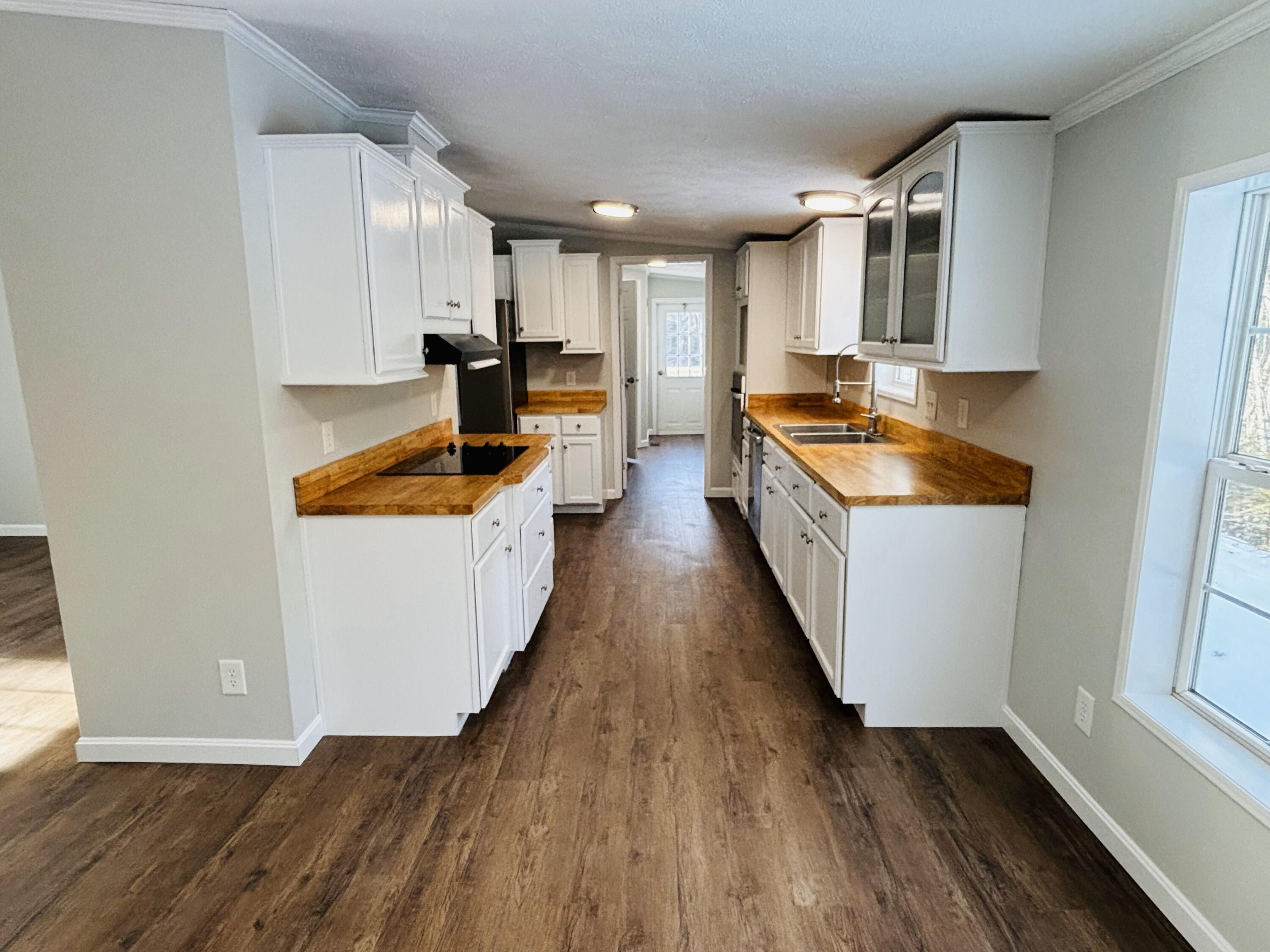 261 Lower Detroit Road Plymouth, ME 04969 - Photo 10 of 32 12