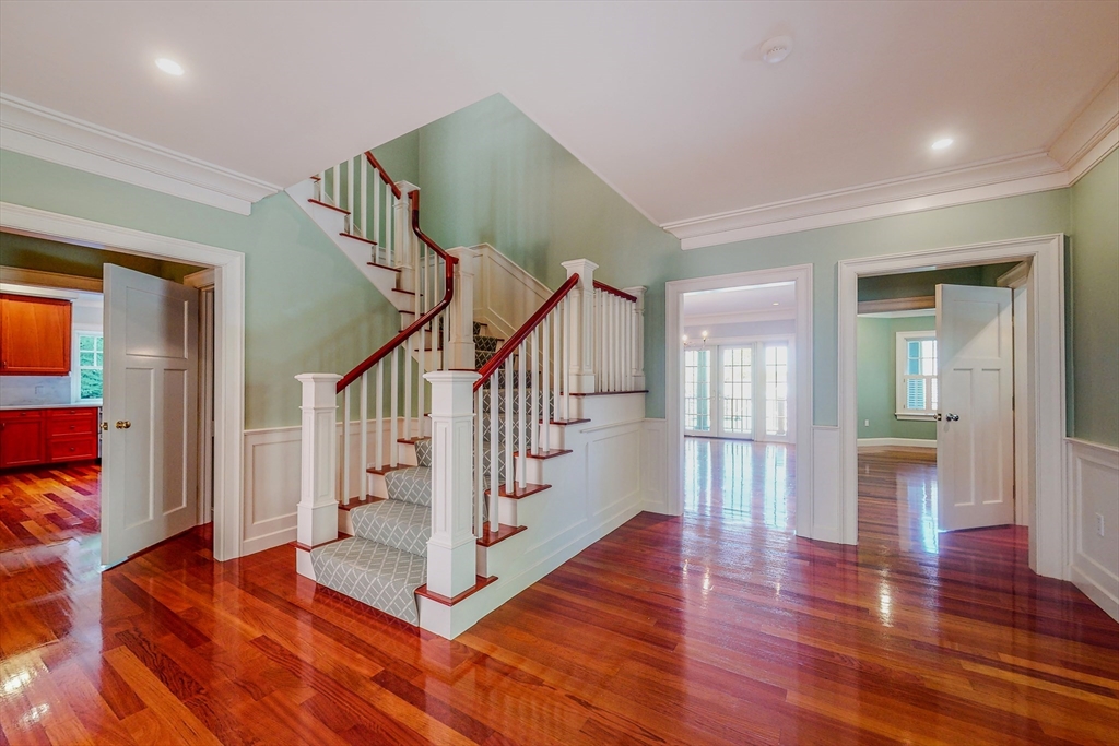 25 Myopia Road Winchester, MA 01890 - Photo 3 of 31