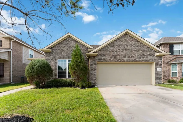 $315,000 | 2425 Temple Crag Drive, Rosharon, TX 77583