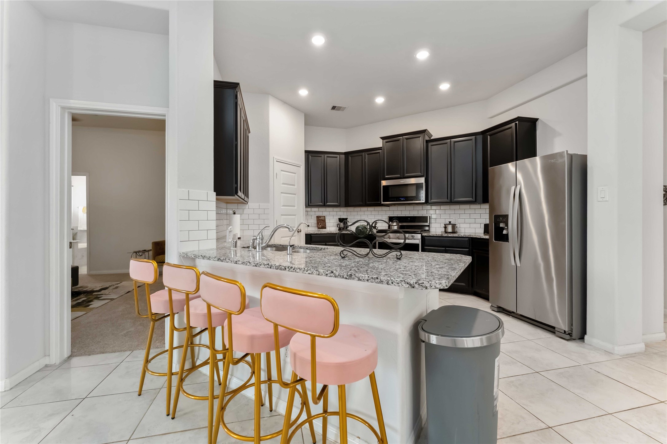 2425 Temple Crag Drive Rosharon, TX 77583 - Photo 4 of 20