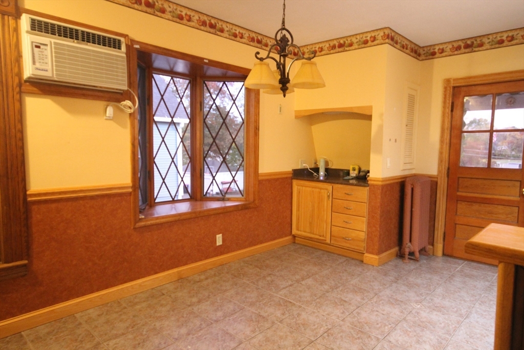 104 St James Avenue, Unit 2 Holyoke, MA 01040 - Photo 1 of 14