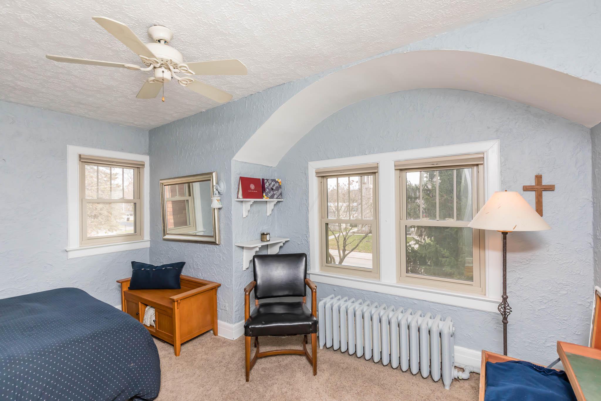 2710 Zollinger Road Columbus, OH 43221 - Photo 27 of 47
