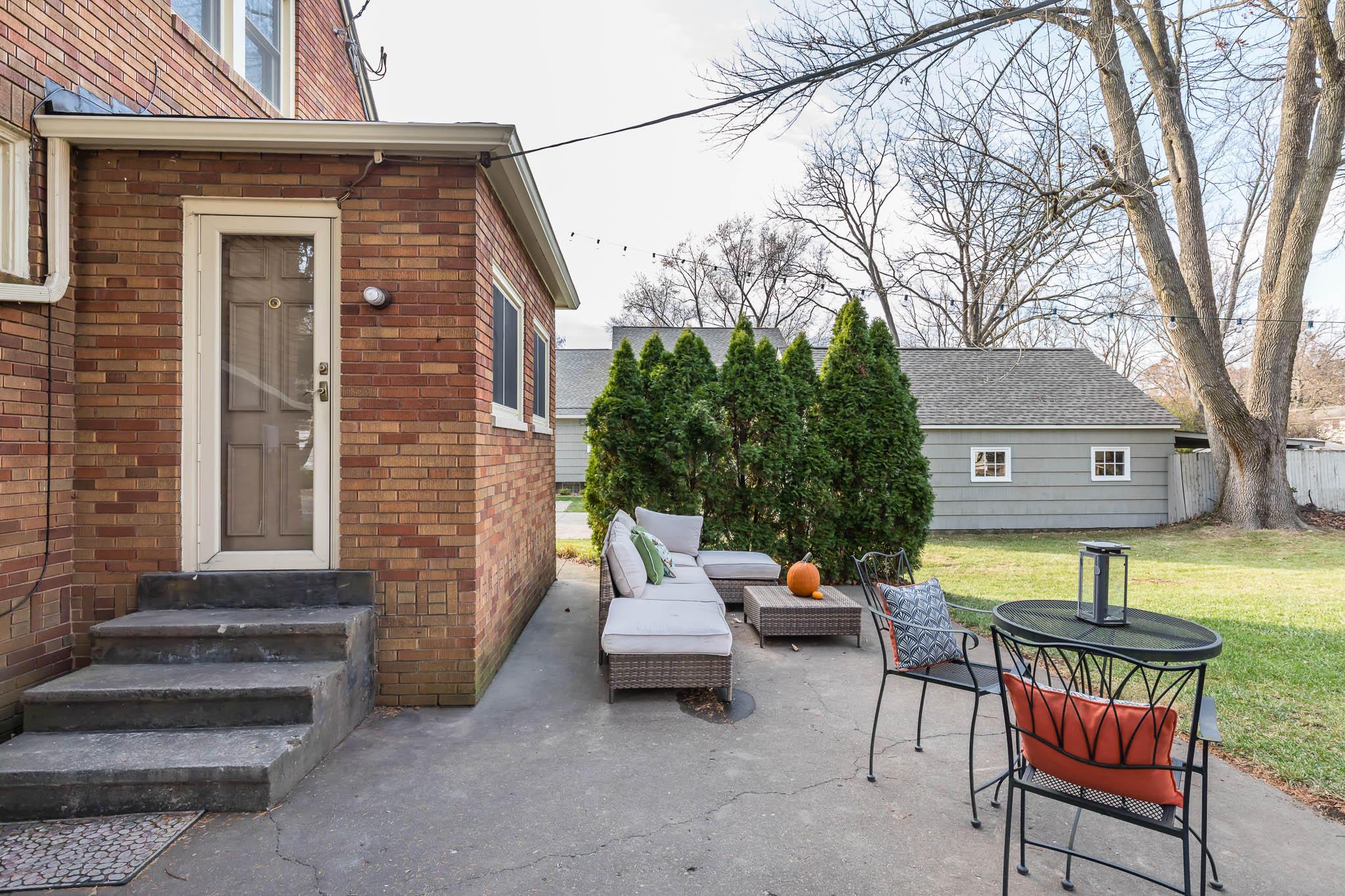 2710 Zollinger Road Columbus, OH 43221 - Photo 35 of 47