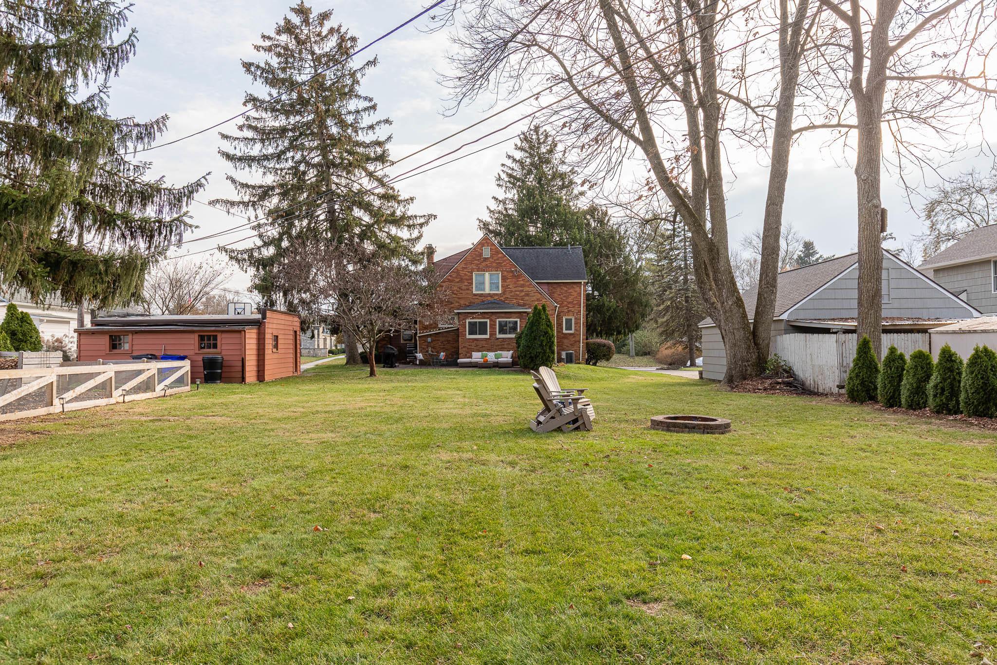2710 Zollinger Road Columbus, OH 43221 - Photo 39 of 47