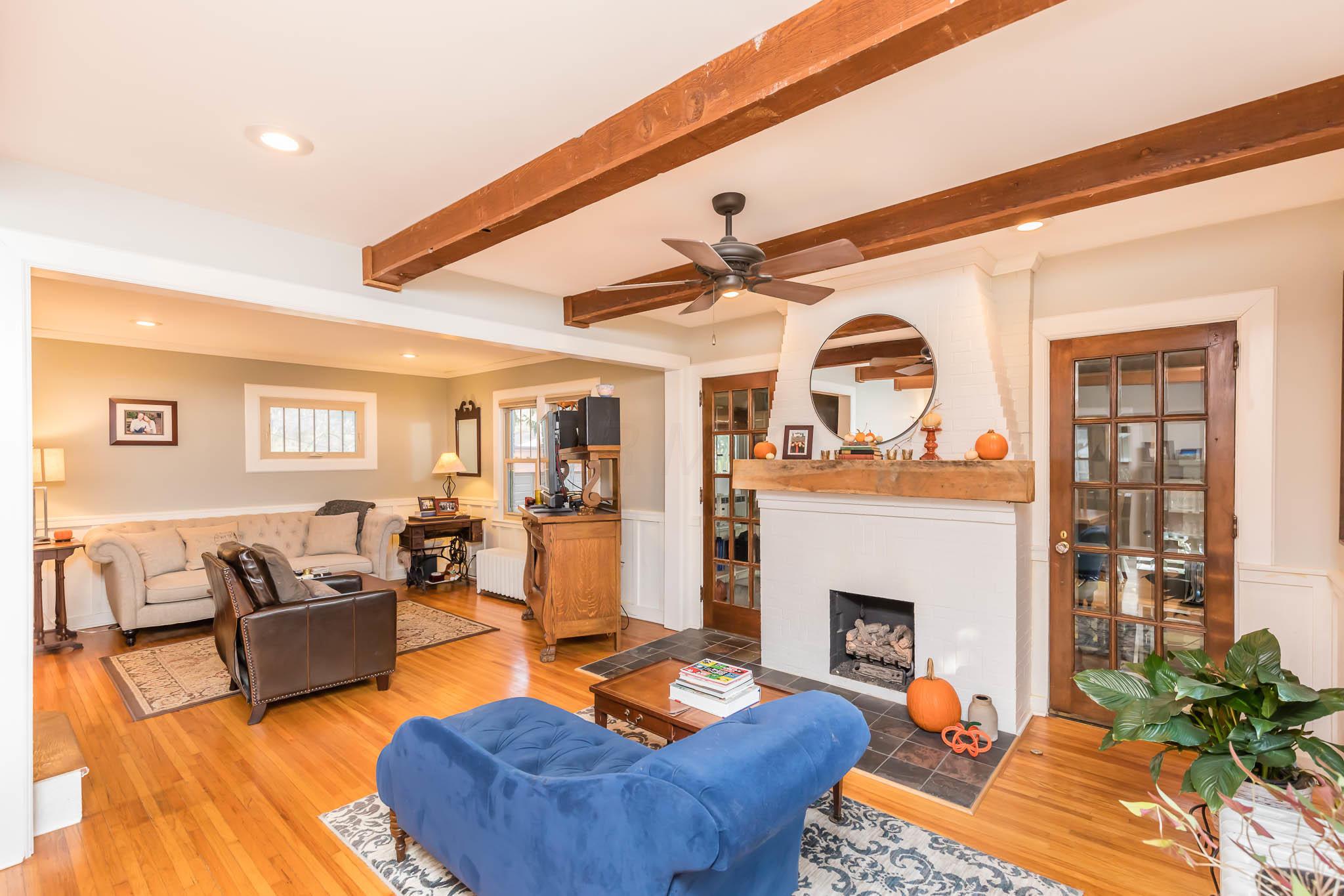 2710 Zollinger Road Columbus, OH 43221 - Photo 5 of 47