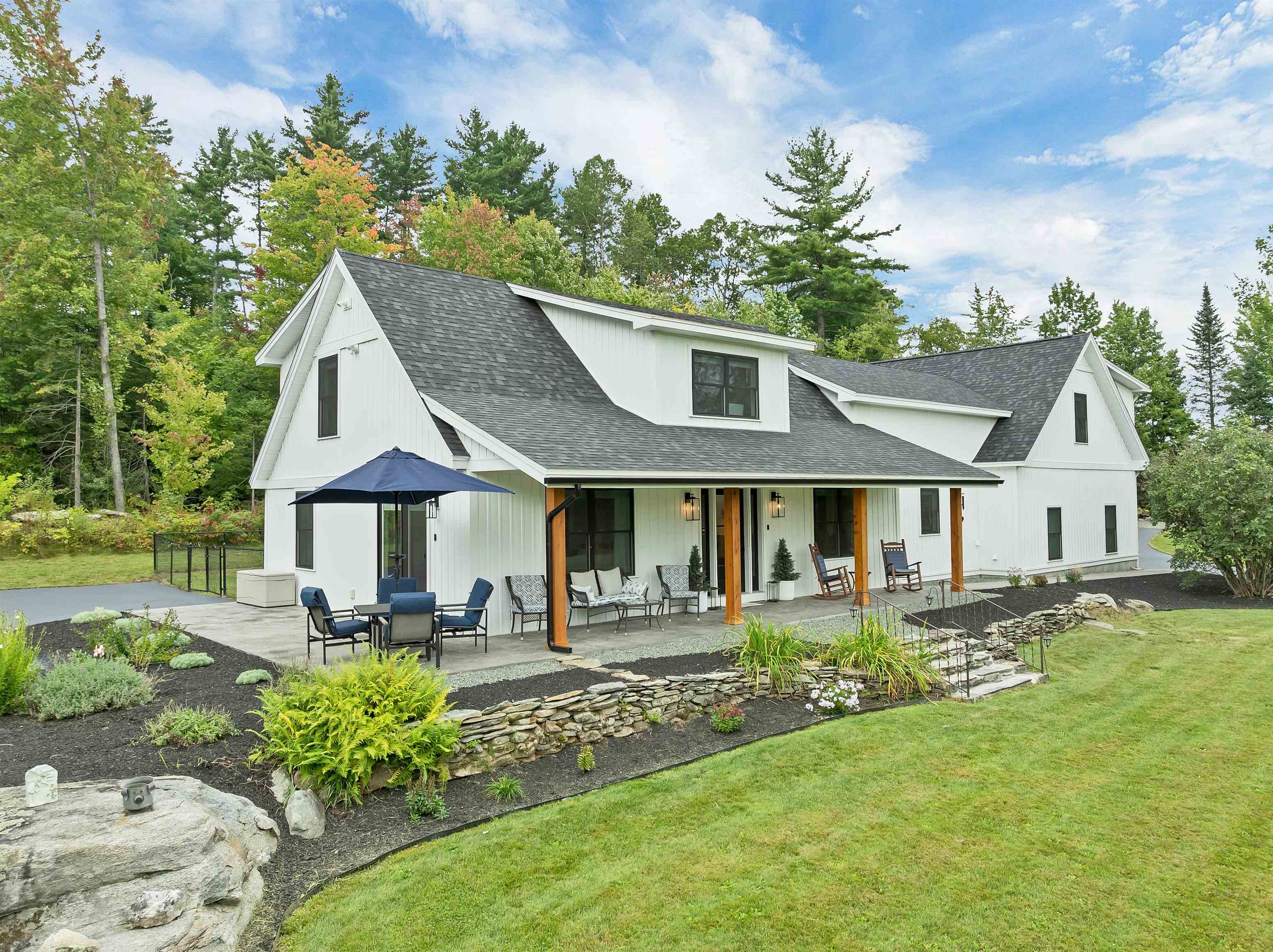 329 Mountain View Road Whitefield, NH 03598 - Photo 2 of 60 Gallery Image 2