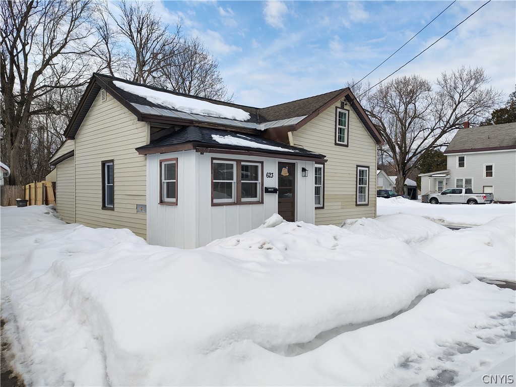 623 West Thomas Street Rome, NY 13440 - Photo 3 of 45