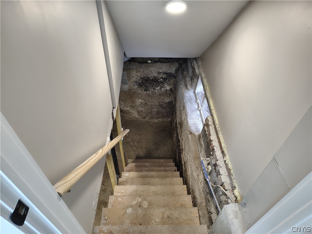 623 West Thomas Street Rome, NY 13440 - Photo 33 of 45