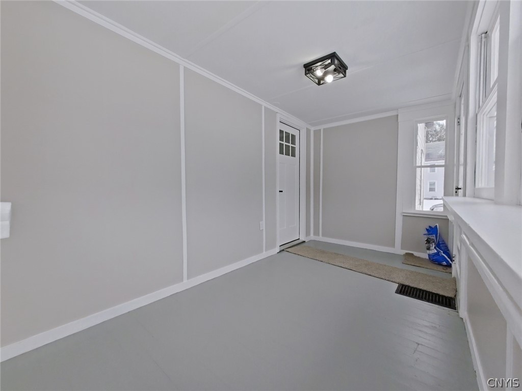 623 West Thomas Street Rome, NY 13440 - Photo 5 of 45