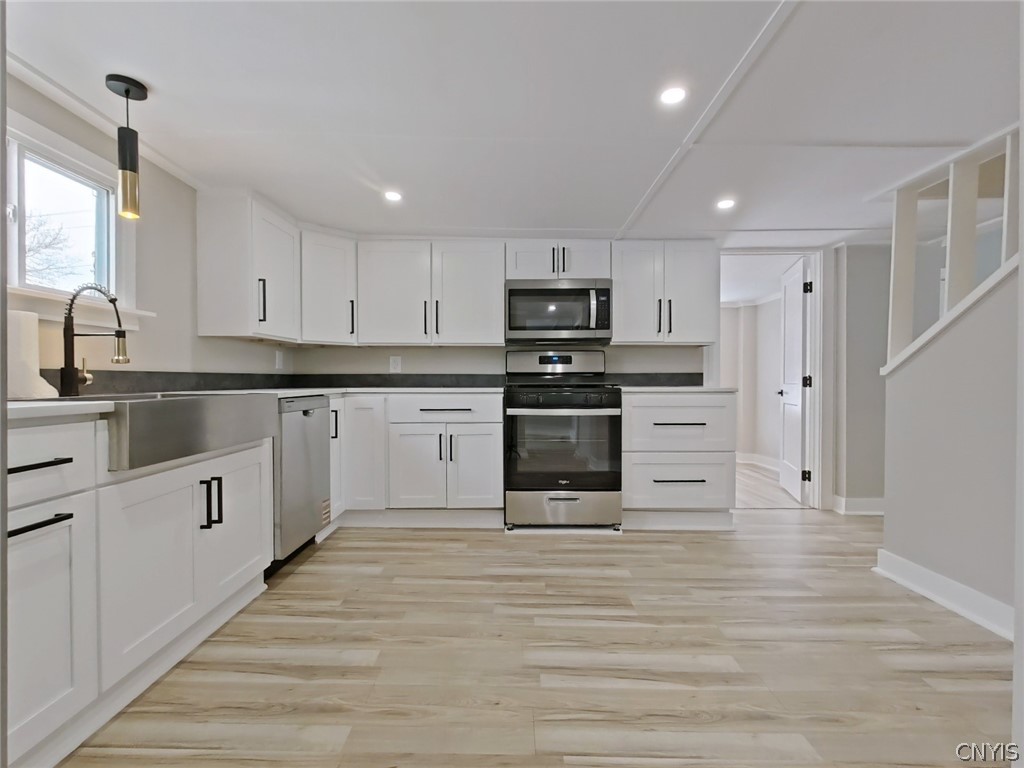 623 West Thomas Street Rome, NY 13440 - Photo 9 of 45