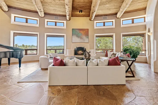 $2,295,000 | 35 Sage Circle, Santa Fe, NM 87506