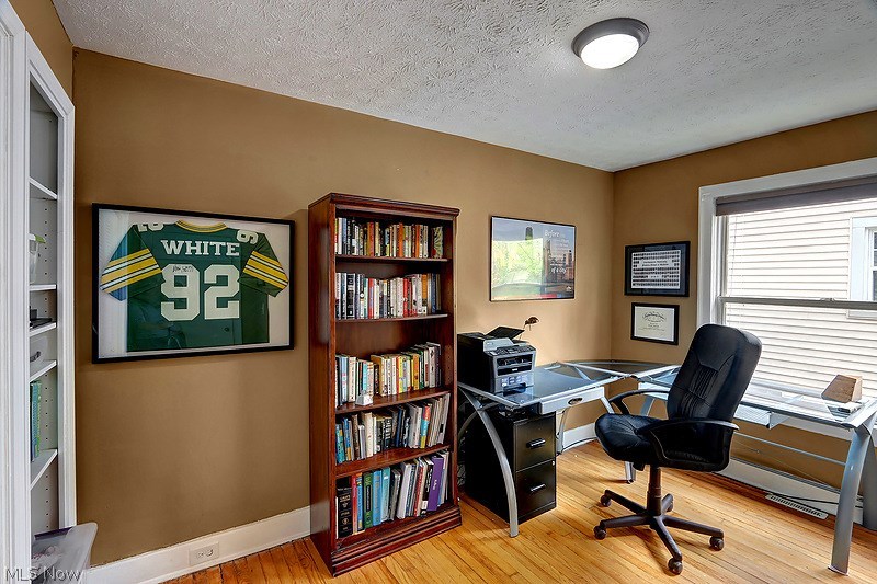 3272 East Scarborough Road Cleveland, OH 44118 - Photo 8 of 18 Bedroom/office on first floor.