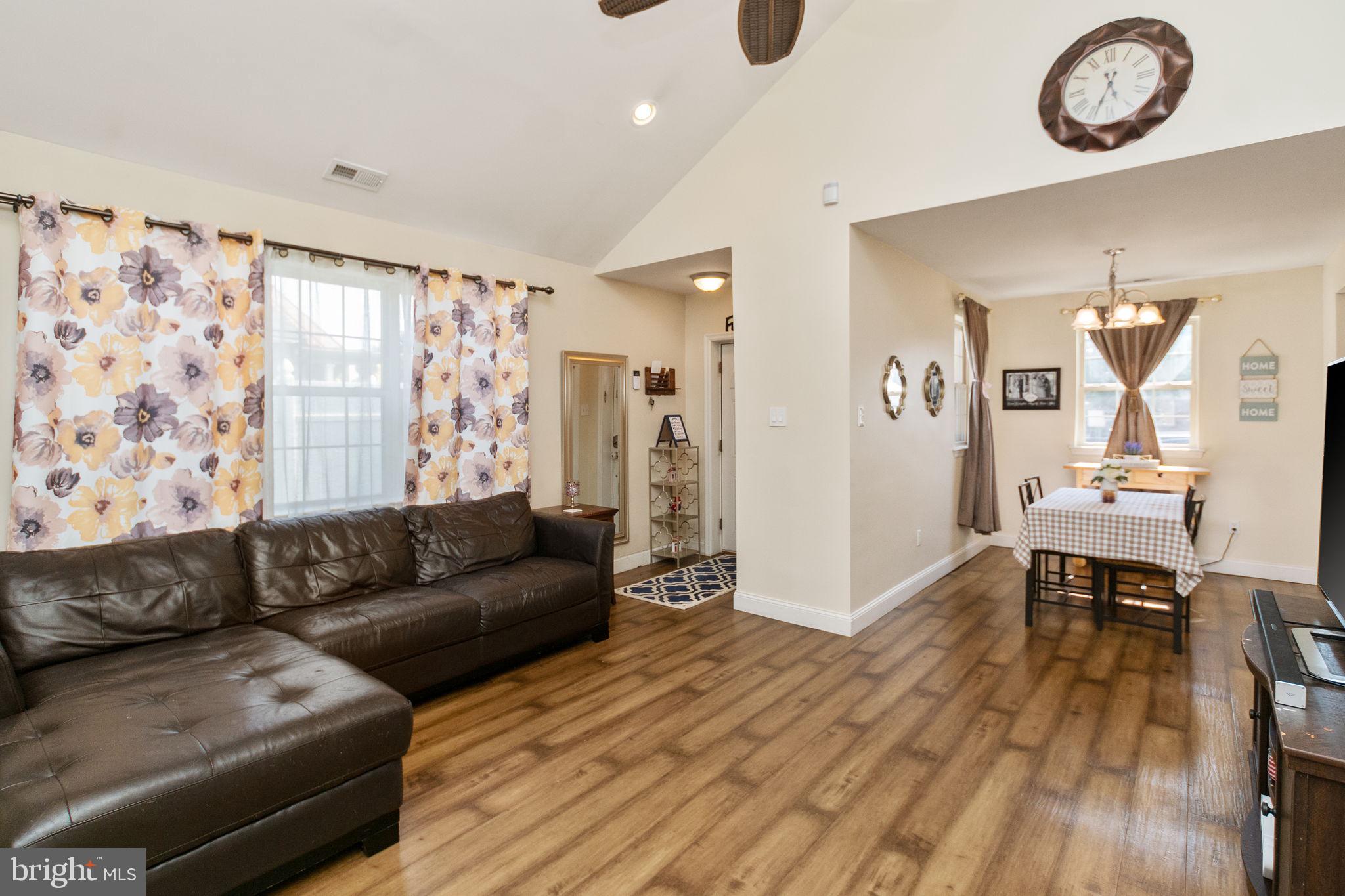 9210 Exeter Road Philadelphia, PA 19114 - Photo 14 of 18