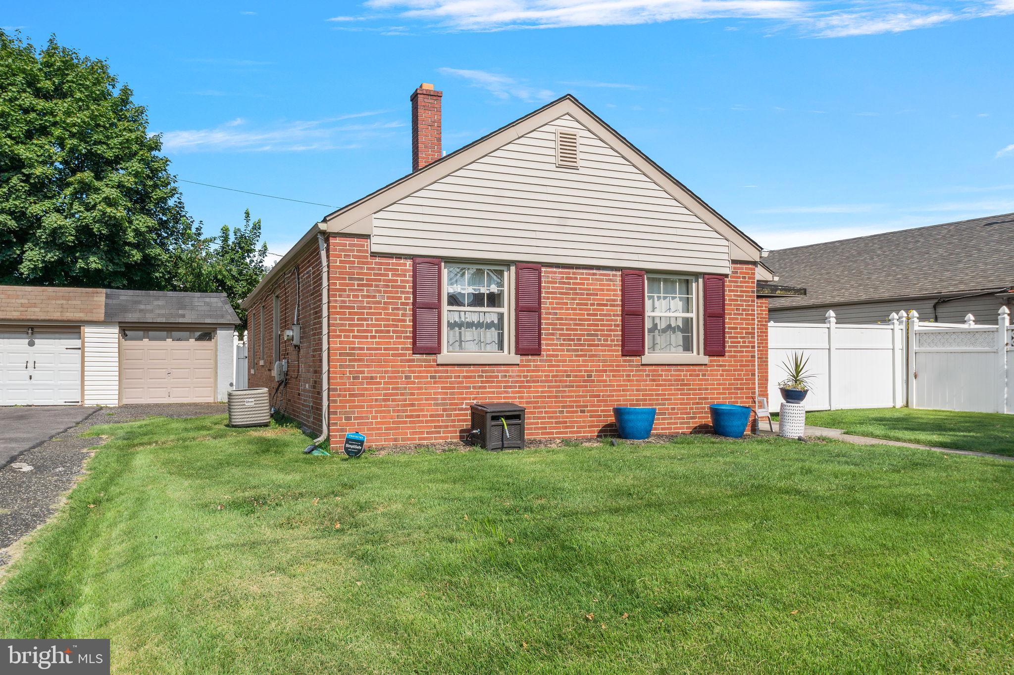 9210 Exeter Road Philadelphia, PA 19114 - Photo 2 of 18 One car garage