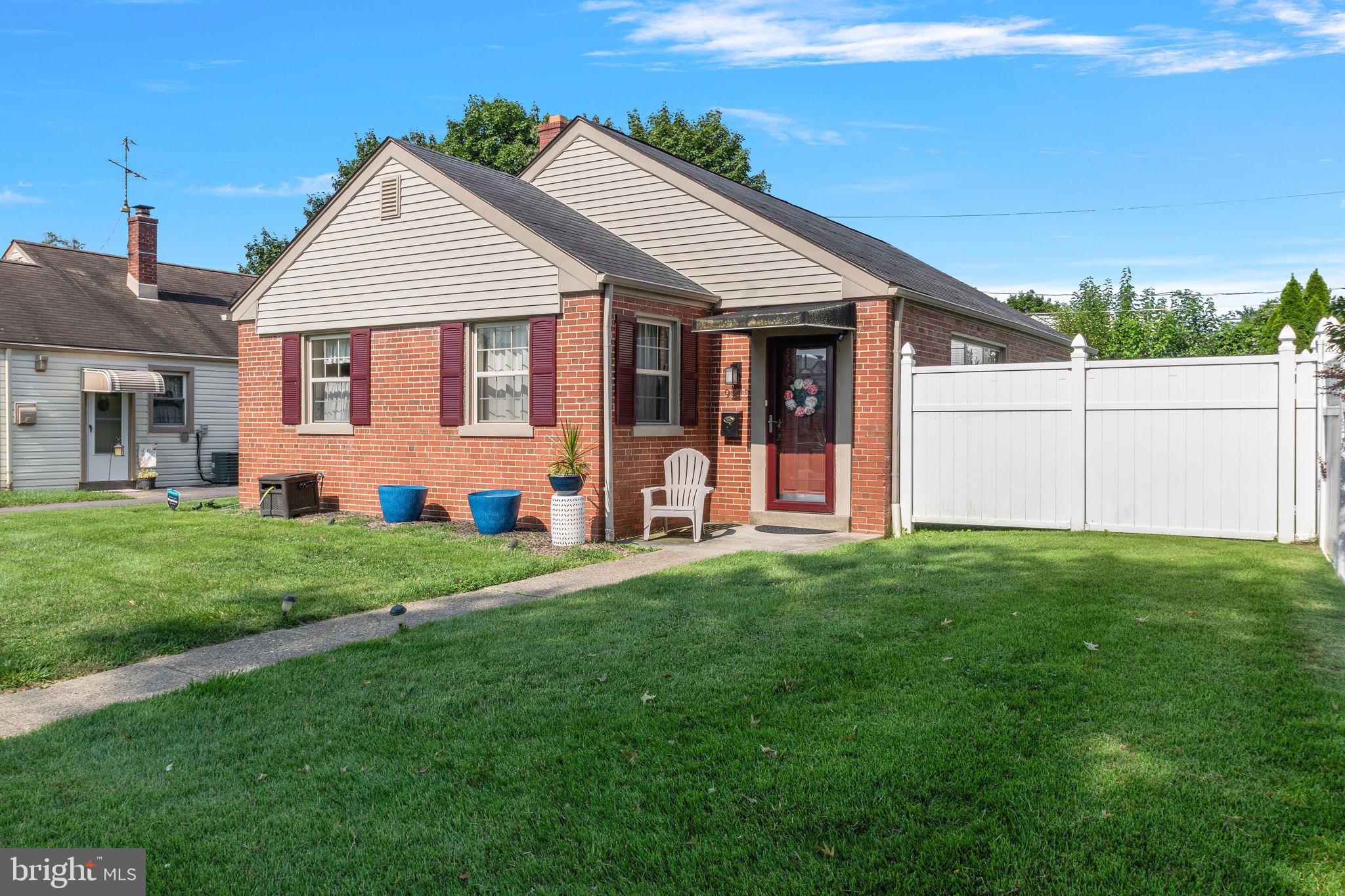 9210 Exeter Road Philadelphia, PA 19114 - Photo 3 of 18