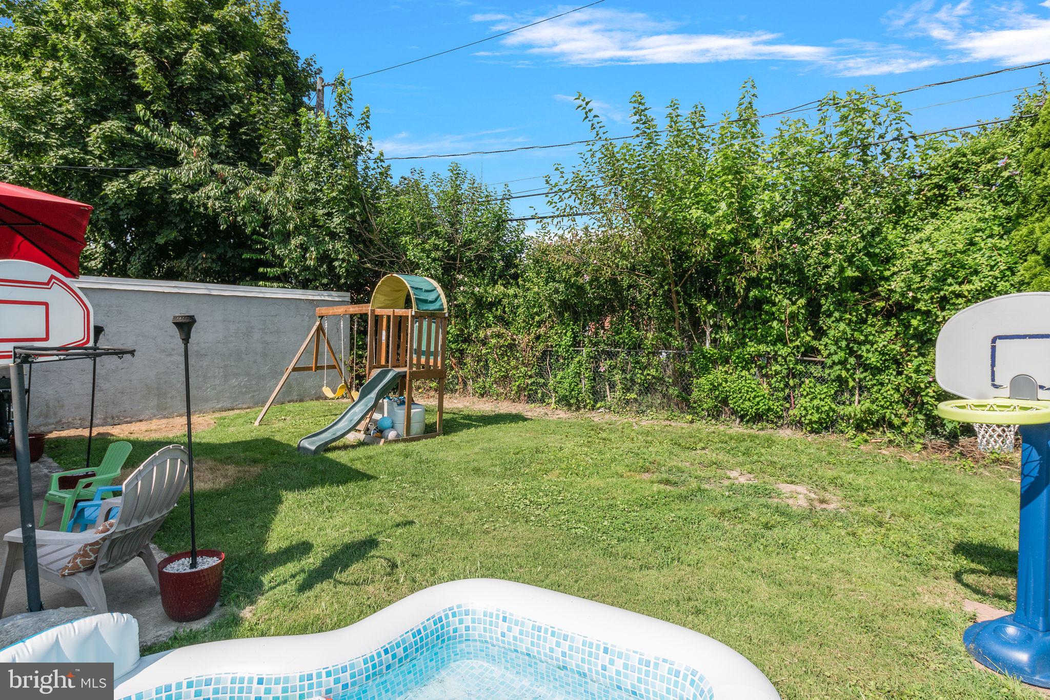 9210 Exeter Road Philadelphia, PA 19114 - Photo 5 of 18 Yard