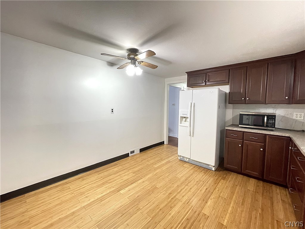 121 Wadsworth Road Clay, NY 13212 - Photo 11 of 32