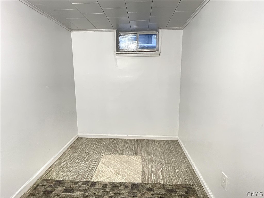 121 Wadsworth Road Clay, NY 13212 - Photo 28 of 32