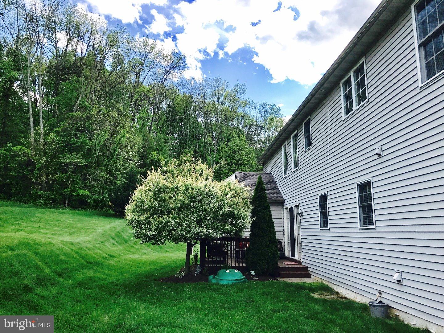 460 Northview Road Birdsboro, PA 19508 - Photo 2 of 25 Gallery Image 2