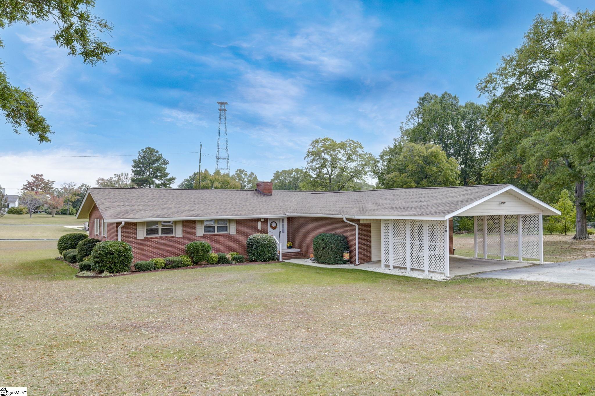 29 Ridge Drive Laurens, SC 29360 - Photo 1 of 36