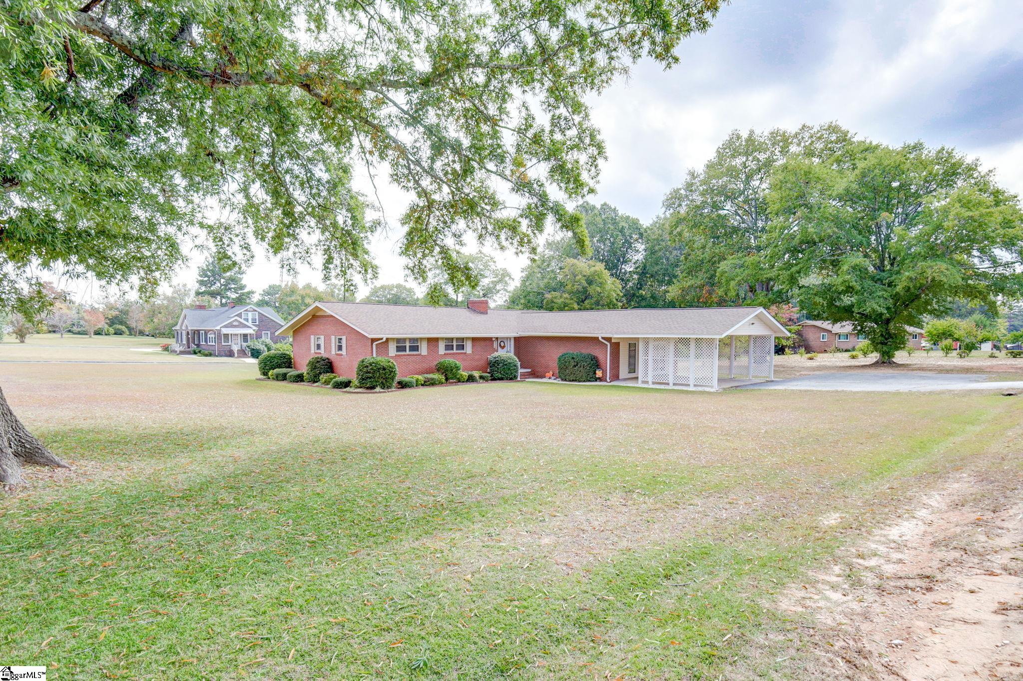 29 Ridge Drive Laurens, SC 29360 - Photo 18 of 36