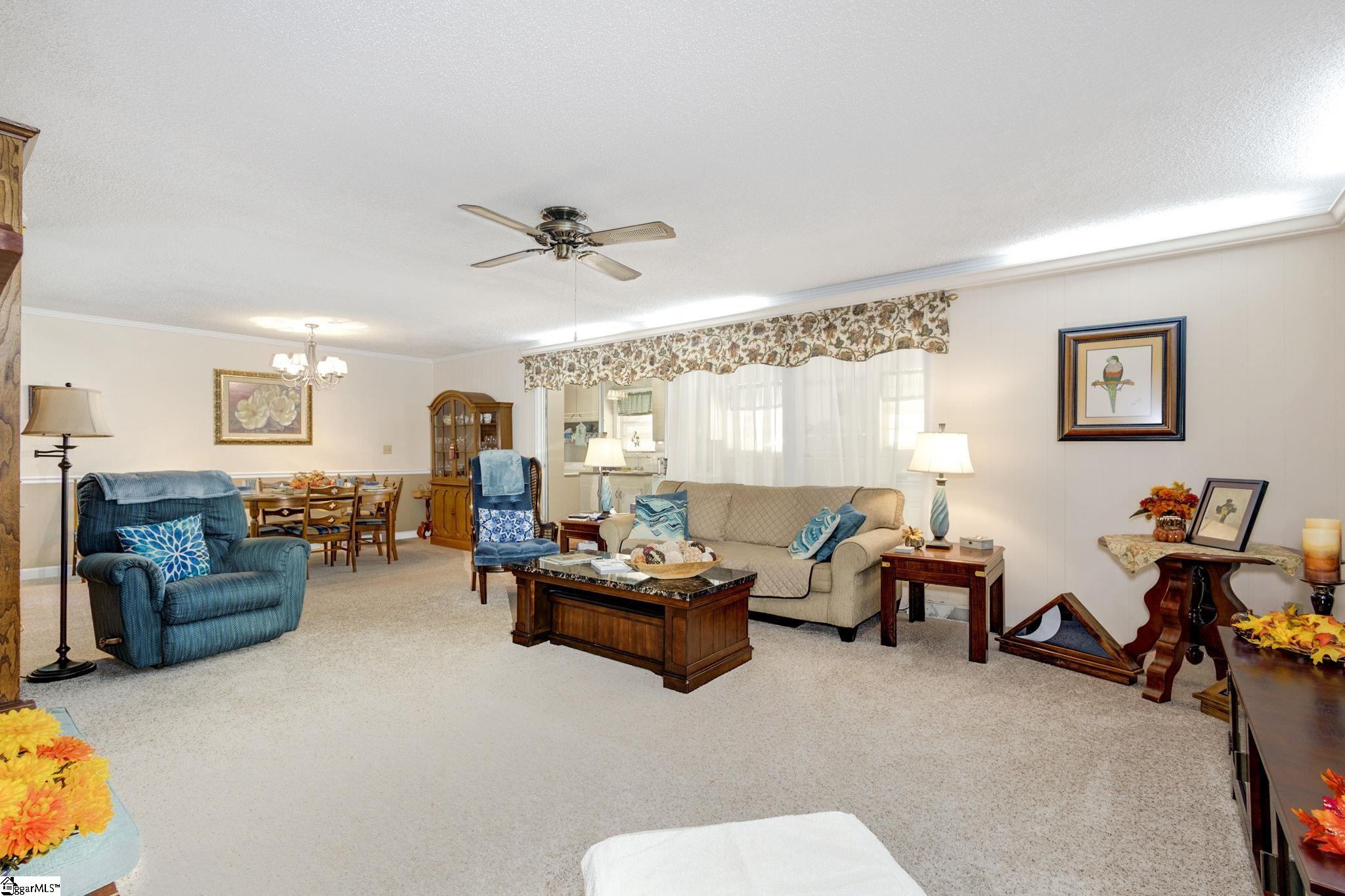 29 Ridge Drive Laurens, SC 29360 - Photo 4 of 36
