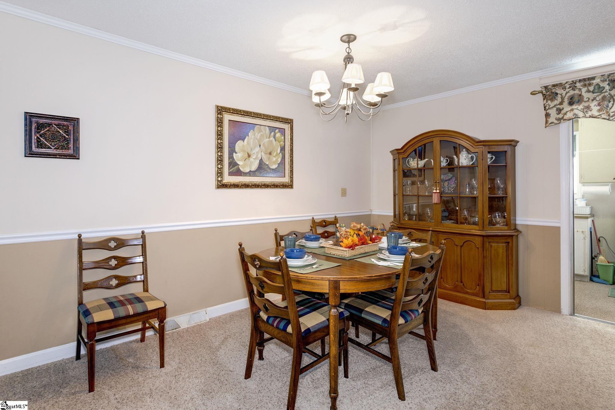29 Ridge Drive Laurens, SC 29360 - Photo 7 of 36