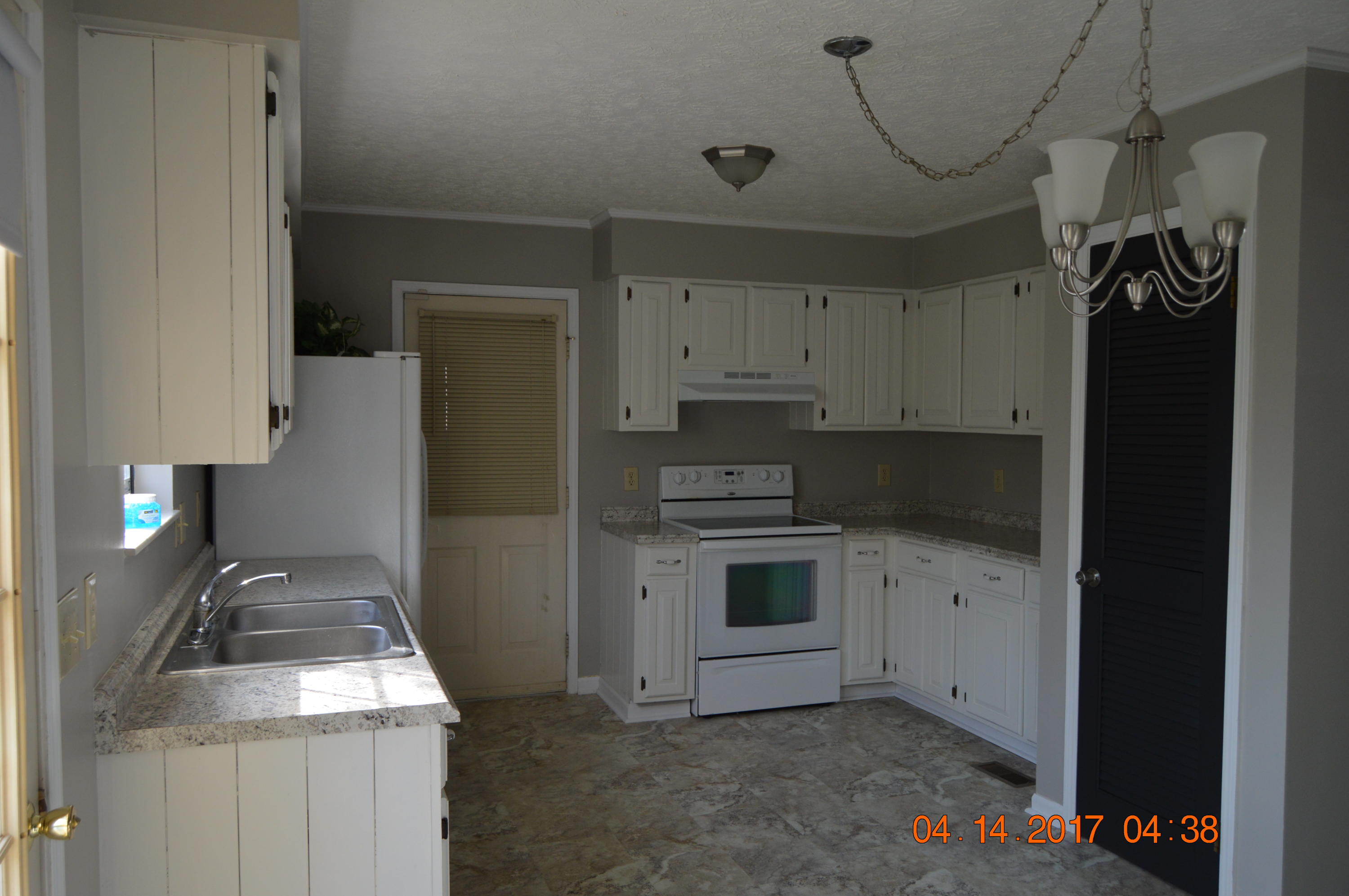 104 Runnymeade Road Crossville, TN 38558 - Photo 7 of 20 DSC_1046
