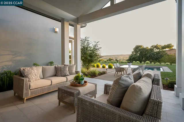 $7,495,000 | 11 Lucas Ranch Court, Lafayette, CA 94549