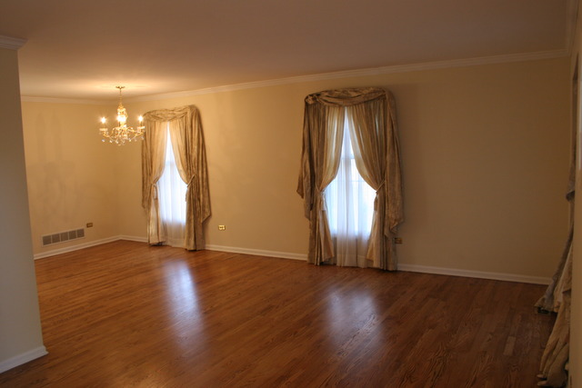 305 Old Hunt Road Fox River Grove, IL 60021 - Photo 5 of 10