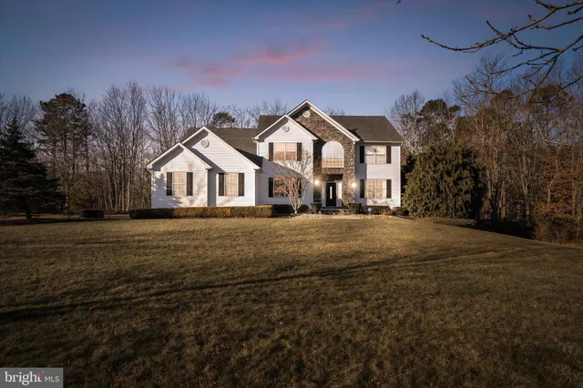 $819,900 | 71 Hemlock Drive, New Egypt, NJ 08533