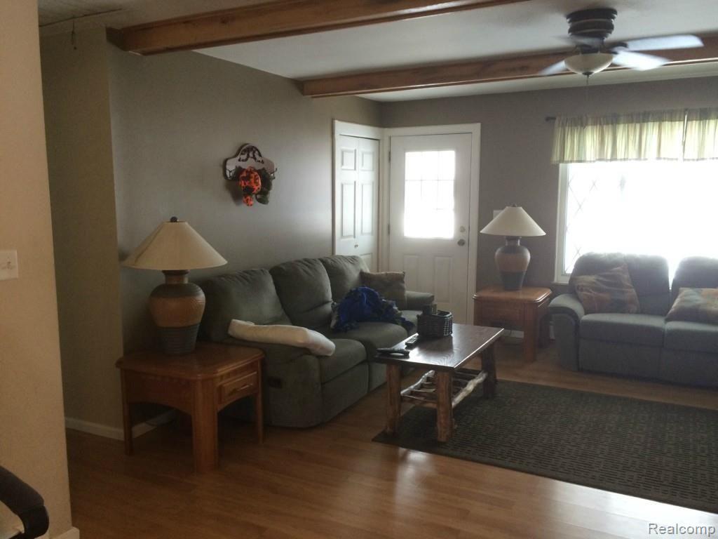 10225 Carroll Road Columbus, MI 48063 - Photo 20 of 27 IMG_0333.jpg