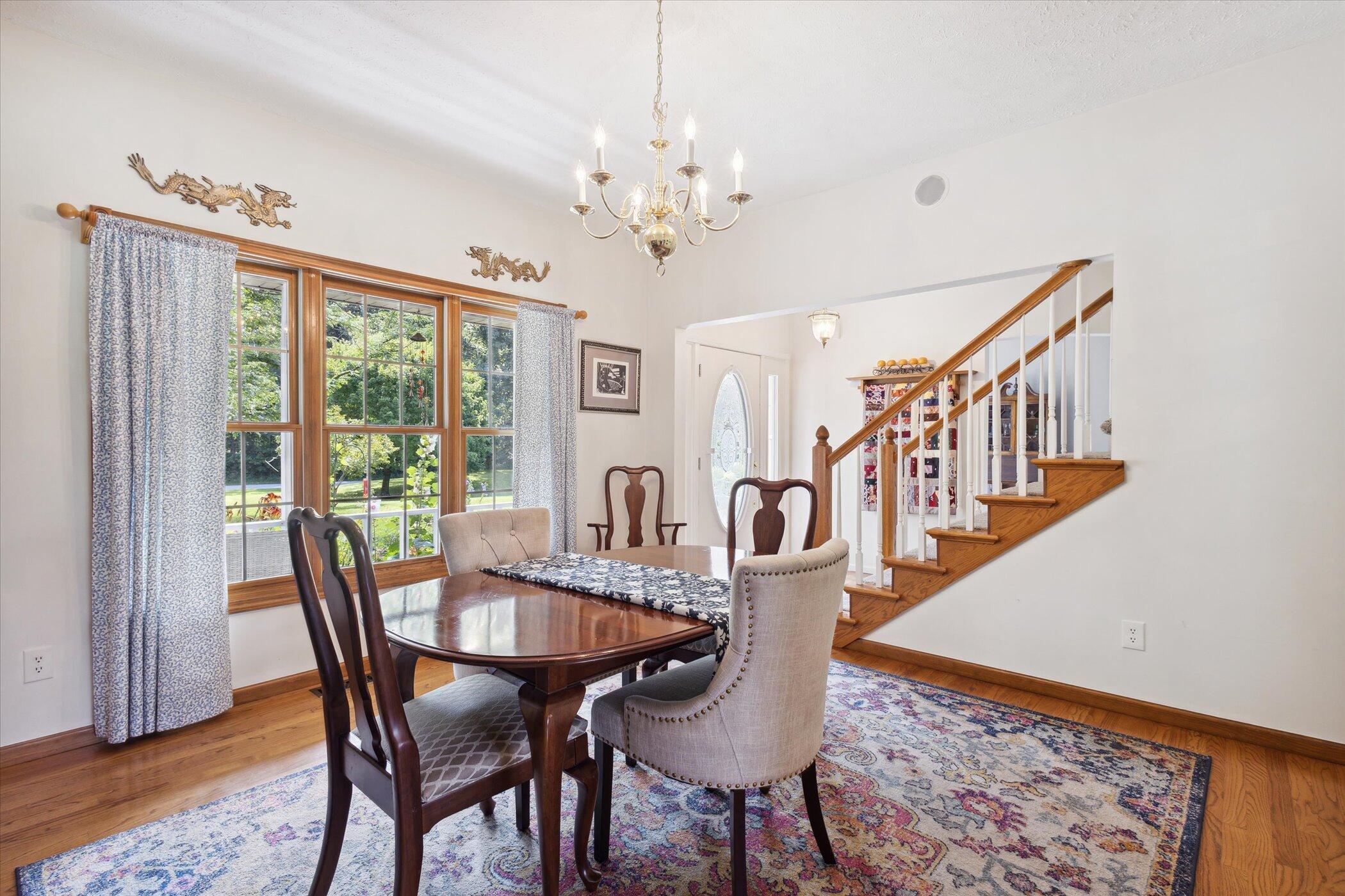 1930 Morgan Road Benton Harbor, MI 49022 - Photo 8 of 46 Great Natural Lighting