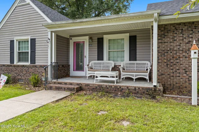 $269,900 | 103 Woodrow Street, Tabor City, NC 28463