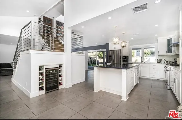 $8,495 | 6140 Rhodes Avenue, North Hollywood, CA 91606